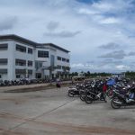 ก่อสร้างถนนคอนกรีตเสริมเหล็ก (ศูนย์การศึกษาสามพร้าว)